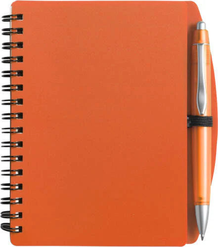 Notitieboekje (A6), incl. balpen. oranje 1 kleur tp 8437
