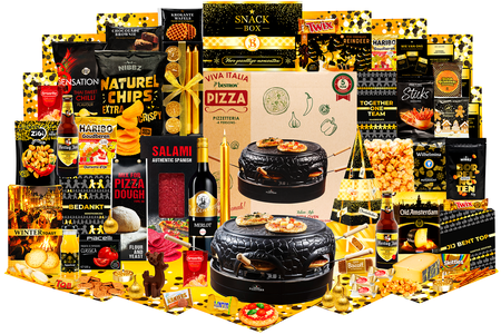 Kerstpakket Pizzafeest aan tafel