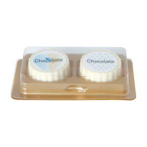 2 bonbons witte chocolade met hazelnoot praline bedrukken