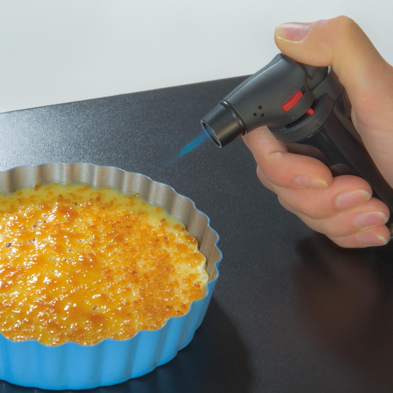 Creme-brulee brander sample