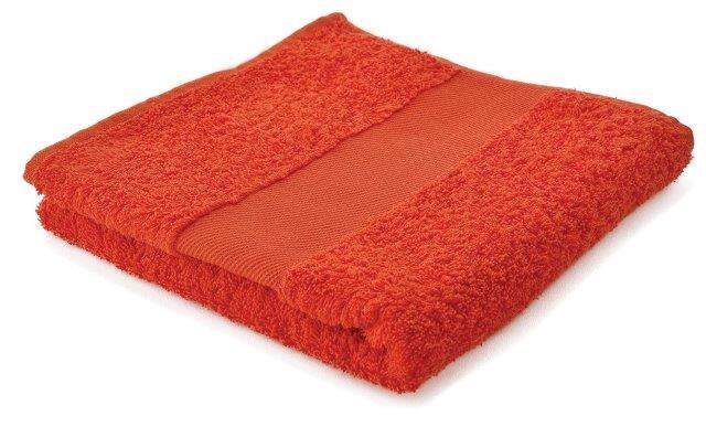 Handdoek 100 x 50 cm rood 1 kleur tr 4849