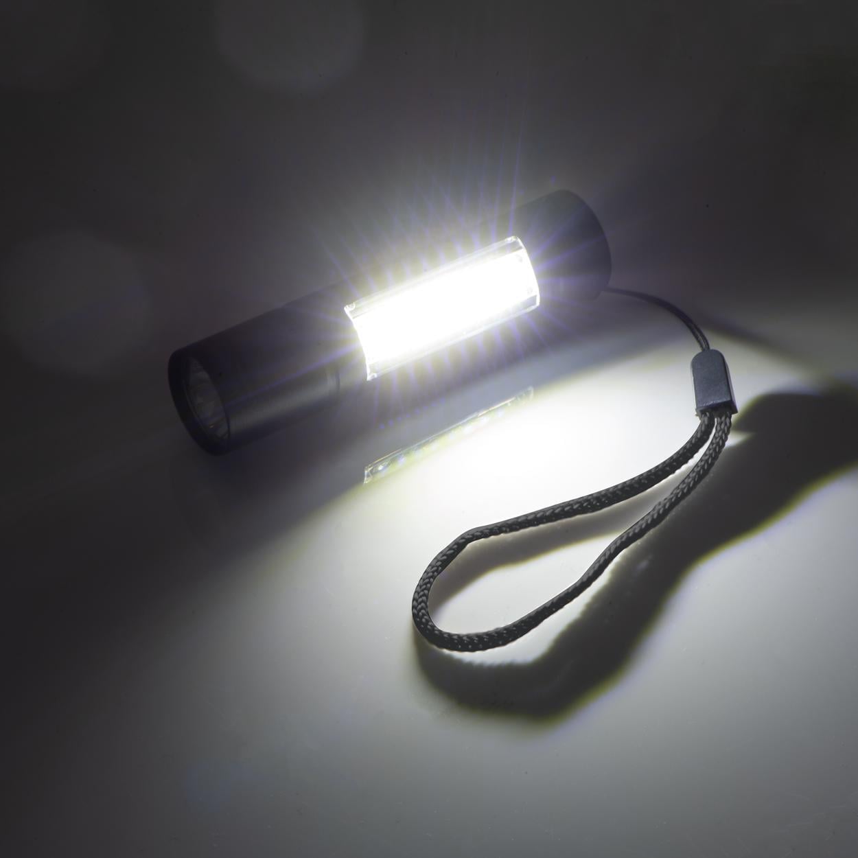 Accu zaklamp sample