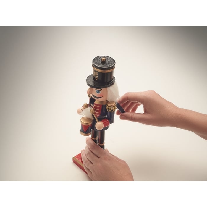 Notenkraker ornament van hout 8304
